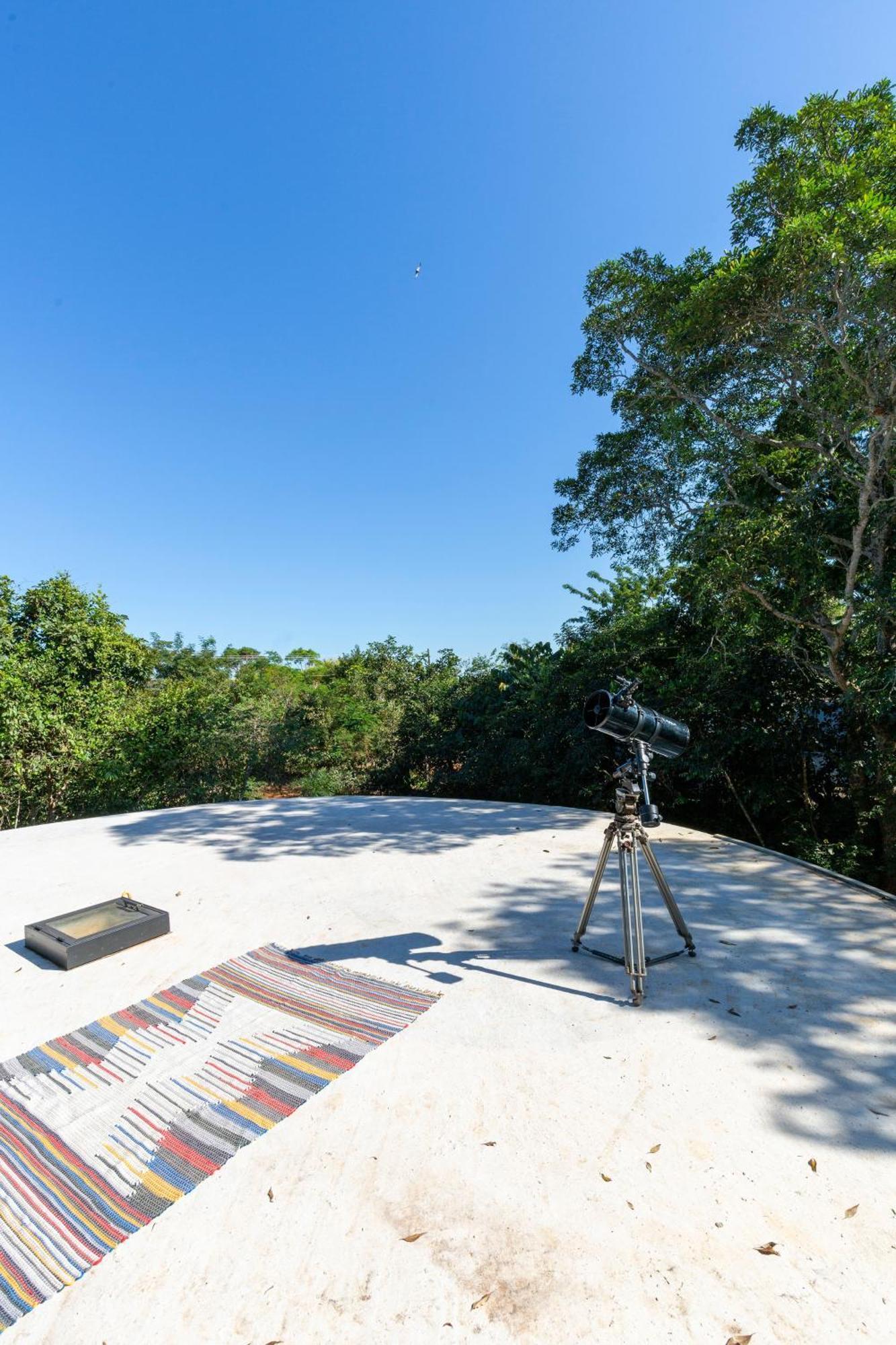Floresta Encantada Telescopio,Fogueira, Riacho Chapada dos Guimarães Buitenkant foto